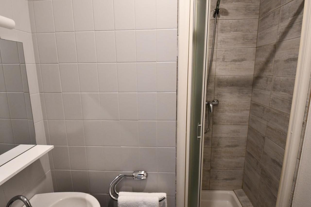 Le Pasteur Hotel Breszt Kültér fotó